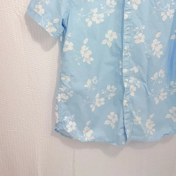 Denim & Flower tropical coastal travel Floral button down baby blue shirt size m - Picture 6 of 13